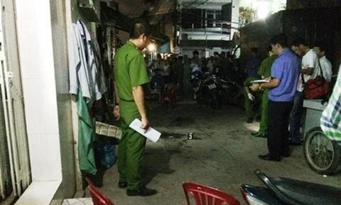 Vết máu lạ trên đường tố tội ác nhóm hung thủ truy sát