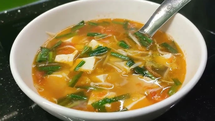 Cái chết thương tâm của cháu bé 8 tuổi từ bát canh có vị lạ