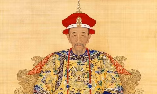 Năm Càn Long thứ 45, ông đã đưa ra một số những kiến nghị về trị quốc lên Tuần phủ Quảng Tây, đồng thời nhờ Tuần phủ đệ lên cho Hoàng Thượng. Hoàng thượng xem xong cực kỳ hài lòng và đã ban cho Ngô Anh một phần thưởng lớn nhất, đó chính là chém đầu Ngô Anh.