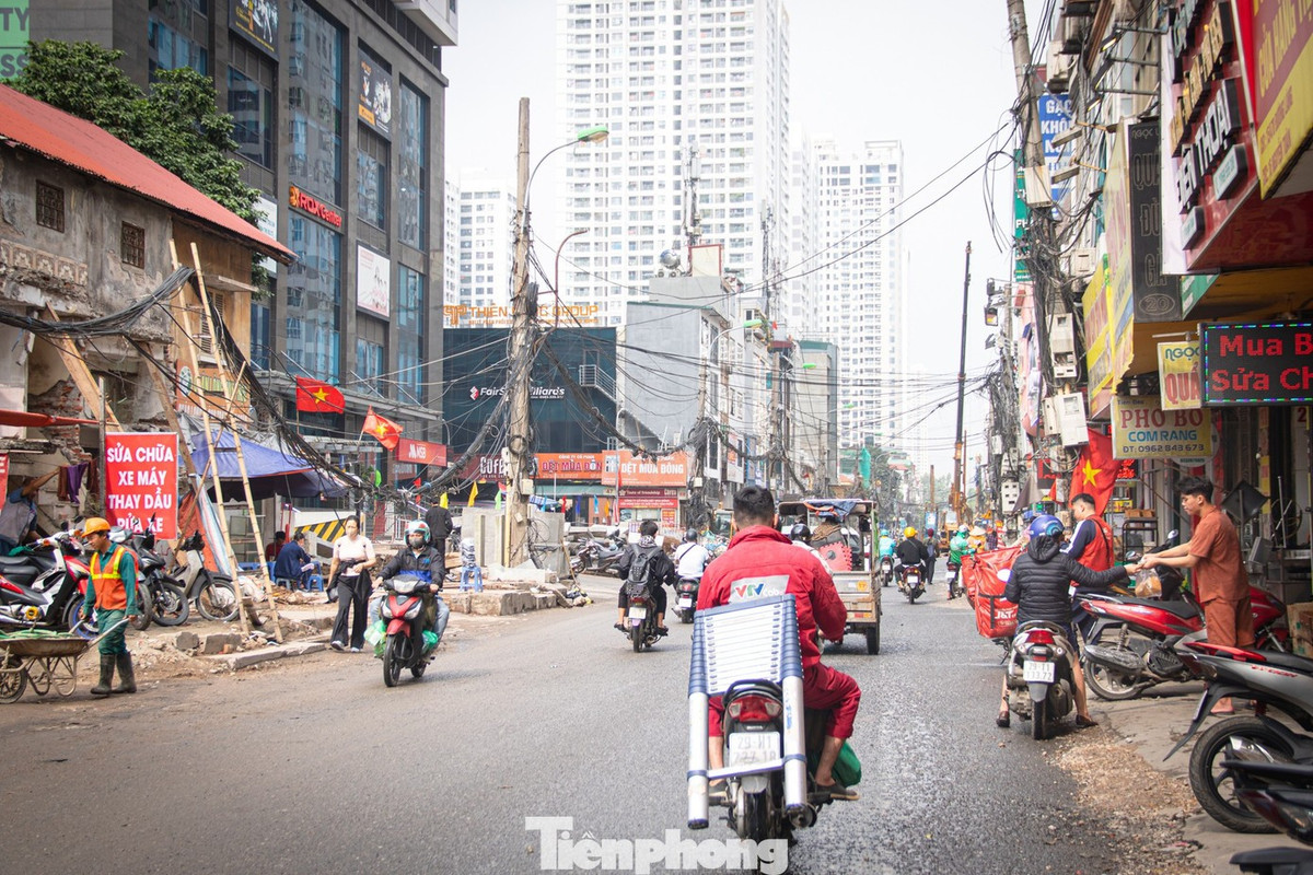 Từ 1/7/2025, sau khi vận hành chính quyền 2 cấp, dự án mở rộng đường Nguyễn Tuân được chuyển giao cho UBND phường Thanh Xuân làm chủ đầu tư.