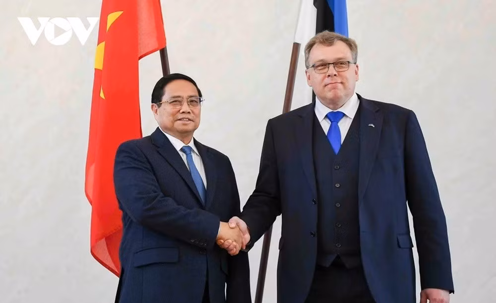 Chiều 5/6, tại trụ sở Quốc hội Estonia, Thủ tướng Phạm Minh Chính và Chủ tịch Quốc hội Estonia Lauri Hussar đã hội kiến. Thủ tướng đề nghị hai bên sớm thành lập Nhóm Nghị sĩ hữu nghị của Quốc hội hai nước, đồng thời mong muốn Quốc hội Estonia thúc đẩy hai bên thành lập Ủy ban hỗn hợp Việt Nam - Estonia về hợp tác kinh tế, khoa học công nghệ và đổi mới sáng tạo.