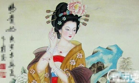 Tình yêu nồng cháy của Đường Huyền Tông dành cho Dương Quý Phi từng được xem là một trong những nguyên nhân gián tiếp khiến nhà Đường suy yếu. Nhà vua vì đắm say sắc đẹp mà lơ là triều chính, phung phí ngân khố, và thăng quan tiến chức cho người nhà của Quý Phi khiến triều thần bất mãn, dẫn đến sự bất ổn trong nội bộ triều đình.