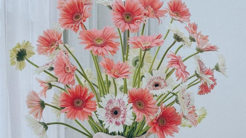 Việc trưng hoa giả ngày Tết vì thế được cho là không tốt cho vận khí, nhất là với những gia đình mong cầu tài lộc, hanh thông trong năm mới. *Thông tin mang tính chất tham khảo, chiêm nghiệm.