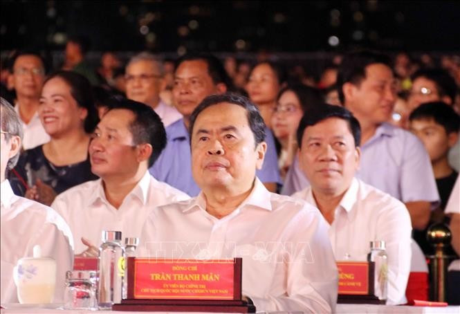 Chủ tịch Quốc hội Trần Thanh Mẫn dự chương trình tại điểm cầu Thành phố Hồ Chí Minh. Ảnh: Xuân Khu/TTXVN