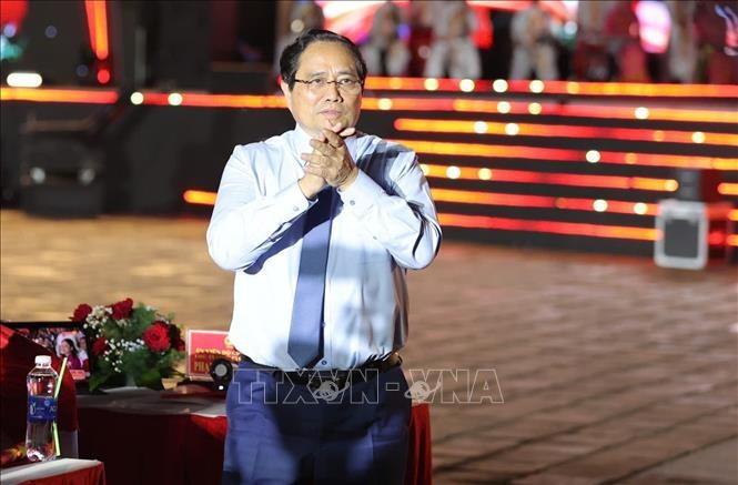 Thủ tướng Chính phủ Phạm Minh Chính dự tại điểm cầu Ngọ Môn, Đại nội Huế. Ảnh: Văn Dũng/TTXVN