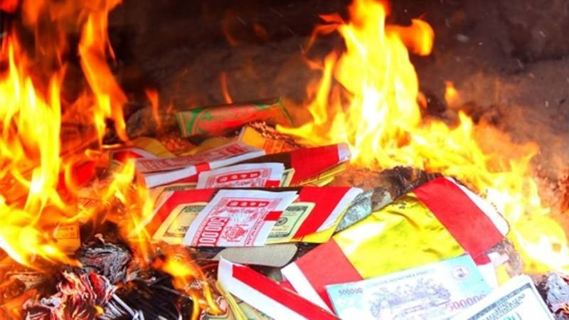 Bước 4. Hóa vàng và hoàn thành lễ