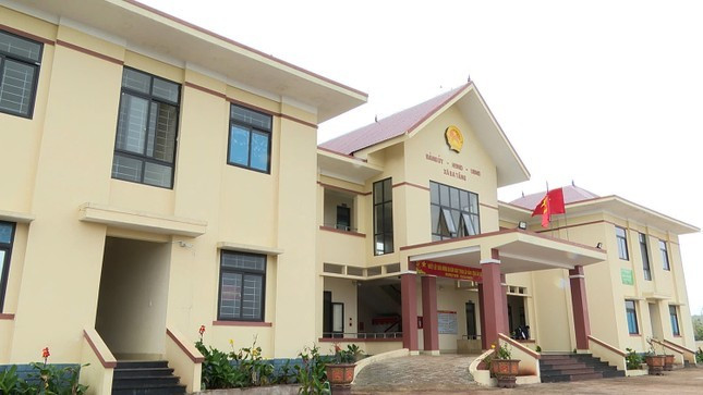 Công trình trụ sở làm việc xã Ba Tầng, nơi con rể chấm trúng thầu cho công ty của bố vợ.