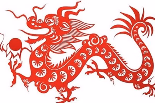 Vận đỏ trải dài từ sự nghiệp đến đời sống cá nhân khiến tuổi Thìn gần như “không có điểm xui”, tiền tài dồi dào, tâm trạng cũng ngày càng hứng khởi, tự tin vững bước về phía trước.