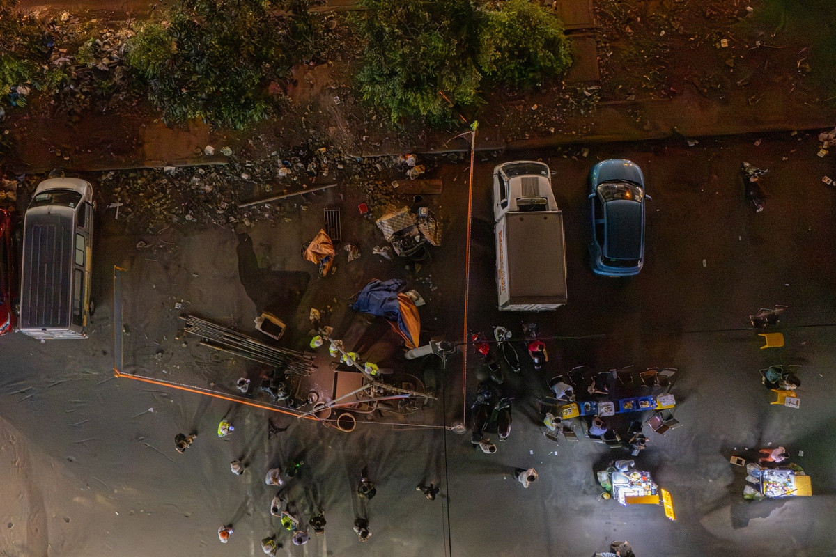 Hơn 1 tháng nữa đến Tết Nguyên đán, đơn vị thi công cam kết phối hợp điều tiết giao thông, chủ động bố trí nhân sự và xây dựng các phương án lưu thông thay thế nhằm hạn chế ảnh hưởng đến việc đi lại của người dân. Trước mắt, để giảm thiểu ảnh hưởng, dự án sẽ tạm nghỉ thi công khoảng một tuần dịp Tết Nguyên đán và tiếp tục triển khai từ mùng 6 Tết.