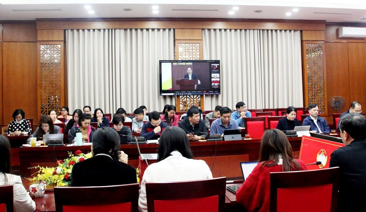 Đại biểu dự Hội nghị tại điểm cầu Ủy ban MTTQ Việt Nam thành phố Hà Nội. Ảnh: PV