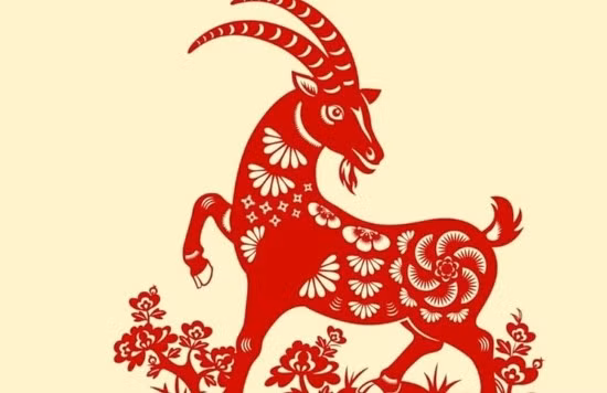  Tuổi Mùi: Cơ hội tỏa sáng bất ngờ, sự nghiệp khởi sắc. Người tuổi Mùi vốn nhẹ nhàng, tinh tế, đôi khi kín đáo đến mức không thích phô trương bản thân. Nhưng tuần tới sẽ là thời điểm bạn được “lên sóng” mạnh mẽ. Những ý tưởng mà bạn ấp ủ lâu nay được dịp bộc lộ và được khen ngợi hết lời.