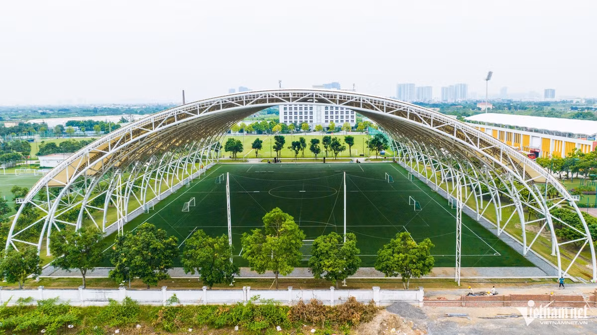 Trong tương lai, nơi đây là một tổ hợp đa năng gồm: sân thi đấu chính, các khu vực tập luyện phụ trợ, trung tâm phục hồi chức năng, các khu vực dịch vụ, thương mại, giải trí, cung cấp các tiện ích thể thao công cộng, tạo sân chơi lành mạnh cho mọi lứa tuổi.