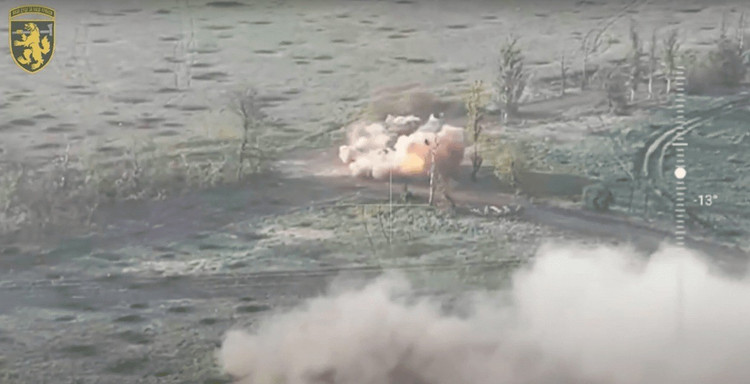これは、ポクロフスク周辺の全域が現在ロシアの砲兵とドローンによる射撃統制下にあるため、ポクロフスクのウクライナ軍が作戦兵站と火力支援の提供に大きな困難に直面していることを示している。 3.jpg