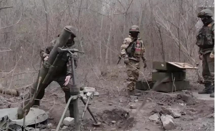 同時に、ロシア連邦軍の主な焦点はコンスタンチニフカ市の重要な集落と郊外をめぐる戦いにあり、ウクライナ軍(AFU)の防衛軍は前線のこのセクターでこれらを保持する決意をしている。 2.jpg
