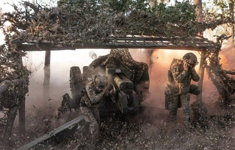 GRU将校は降伏後、すべての軍事機密をロシア側に引き渡した。これにより、ロシアはウクライナ南部戦線における数千キロに及ぶウクライナ軍の展開地域へのアクセスが可能になったと言われている。 10-9222.jpg