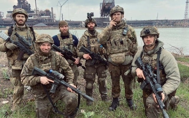 In den russischen Medien wurde diesbezüglich sehr lebhaft berichtet: „Das Geräusch des Kesselschließens war lauter als das Geräusch eines Sargdeckels!“ Die russische Armee wartete auf das Eintreffen der Asow-Brigade und schließlich erschien diese Einheit. 13-9778.jpg