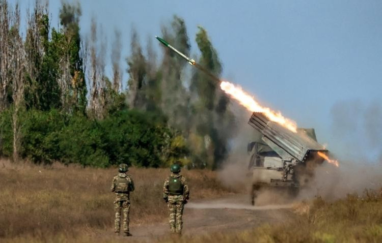 ウクライナ軍がロシア空軍の猛烈な攻撃に耐えることができたのは、ウクライナ軍の無人機部隊の活躍によるものであることは特筆に値します。そのため、無人機管制センターの特定と破壊は現在、ロシア空軍の最優先事項となっています。 14-5147.jpg