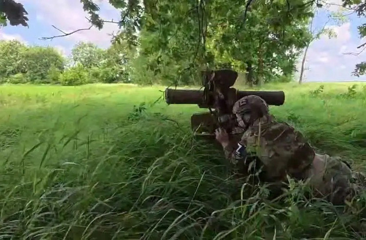 The RFAF's capture of the village of Boykivka, which cuts off the shortest supply route between Pokrovsk and the Slavyansk-Kramatorsk region, is a crucial success for the Russians in their nearly year-long siege of Pokrovsk. 7.jpg