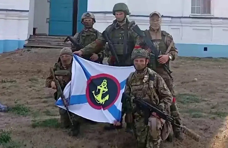 ユナキフカ方面は旧スミ州の領土に対する北部軍集団の攻撃の主方向と考えられていたが、ユナキフカにおけるアフガニスタン軍の増援により、北部軍集団は攻撃方向を変更し、攻撃方向の右翼にあるオレクシイウカ村まで突破し、重要な成果を達成した。 4.jpg