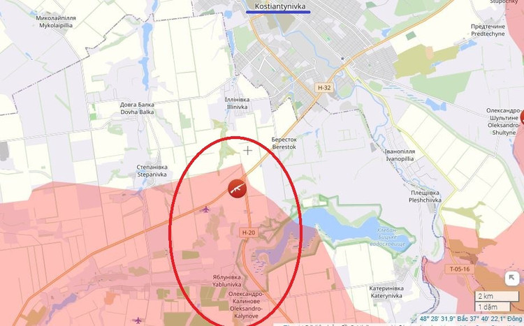 Diese Taktik habe die Logistik der ukrainischen Streitkräfte (AFU) gestört und sie daran gehindert, ihre Truppen an der Front zu verstärken, zitierte RIA Novosti den Spartak-Offizier. Rybar berichtete, dass die RFAF südlich von Konstantinowka ihre Kontrolle im Gebiet von Jabloniwka ausgeweitet und den Feind bis zur Befestigungslinie nördlich des Dorfes zurückgedrängt habe. 4.jpg