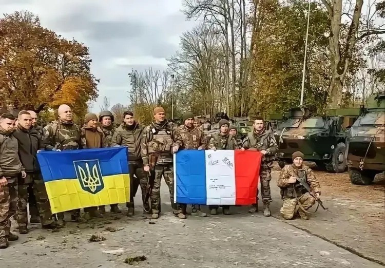 La 155.ª Brigada de Infantería Mecanizada del Ejército Ucraniano es una brigada entrenada y organizada según los estándares de la OTAN. Fue entrenada y equipada por el ejército francés y se considera la brigada de combate más fuerte del Ejército Ucraniano (AFU). 1.jpg