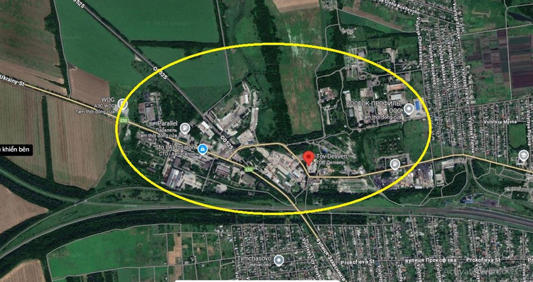 同時に、ロシア空軍(RFAF)による市北西郊外の工業団地の包囲は継続していた。一方、ウクライナ軍(AFU)は、ポクロフスク=ミルノグラード都市圏に駐留するウクライナ軍への補給を確保するため、この工業団地をグリシノ村を包囲する強固な防衛拠点へと転換した。 14.jpg