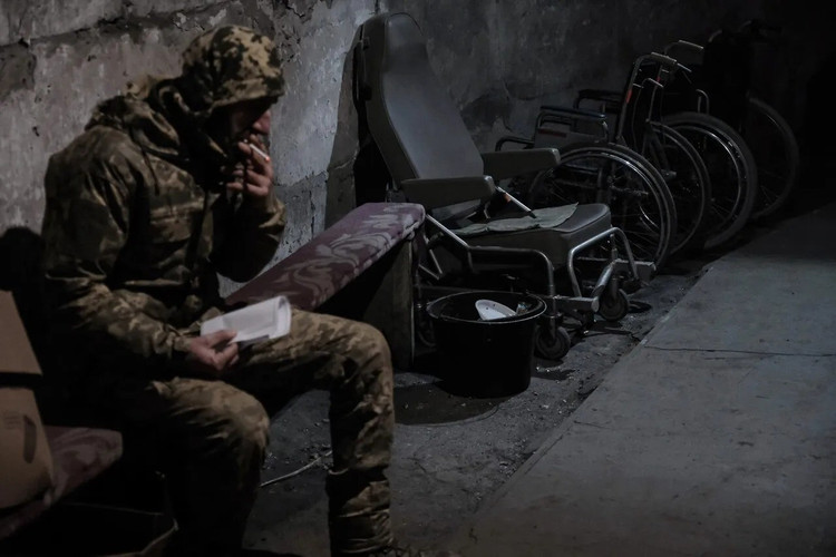 По мнению Чжан Хуна, научного сотрудника Института России, Восточной Европы и Центральной Азии Китайской академии общественных наук, битва при Часовом Яру — это микрокосм российско-украинского конфликта. Обе стороны вступили в фазу истощения, испытывая недостаток в боевых навыках и полагаясь лишь на постоянные инвестиции и постоянные потери. 9-5245.jpg