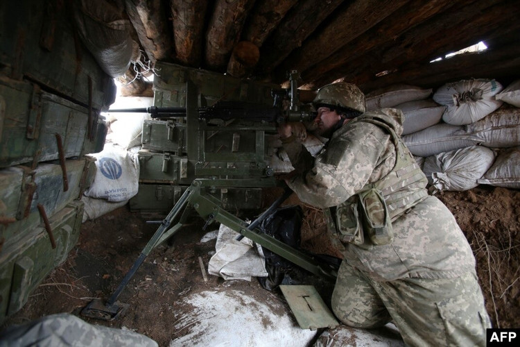 専門家の分析によれば、キエフの防衛システムの構築ははるかに困難になるだろう。なぜなら、防衛要塞はロシアの偵察無人機による常時監視下にある平地に建設されることが多いからだ。 7-1069.jpg