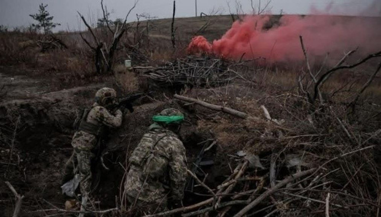 Die ukrainischen Medien haben den Einmarsch der RFAF in Iwanowka zwar nicht bestätigt, räumen aber ein, dass russische Truppen versuchen, den Fluss Woltschja zu überqueren und ihre Stellungen südlich und östlich des Dorfes zu festigen. Auch in der Nachbarstadt Nowopawlowka ist die Lage äußerst besorgniserregend: Die RFAF „säubert“ Stützpunkte in der Nähe der Stadt mit FAB-Bomben und Raketen. 5-7771.jpg