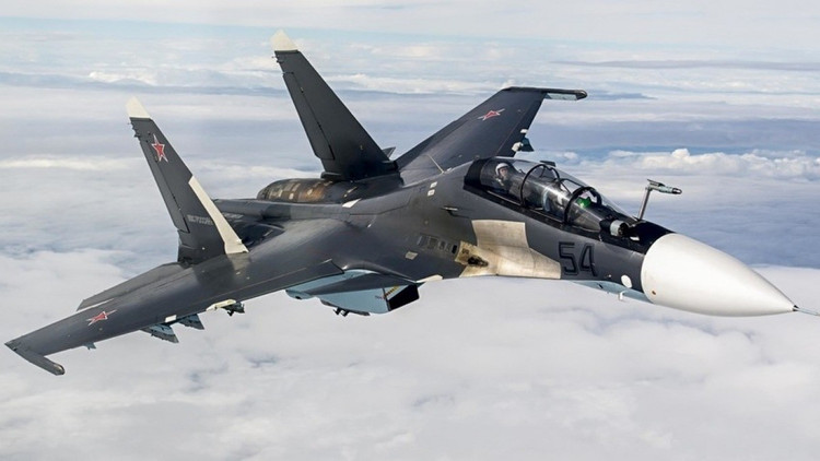 ロシア・ウクライナ戦場において、ロシア空軍の主力戦闘機はSu-57、Su-35S、Su-30SMの3機種です。これらは第5世代と第4世代の戦闘機に属します。たとえF-16が老朽化を認めなかったとしても、Su-57には必ず敗北するでしょう。 10-8847.jpg