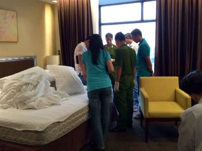 Vào nhà nghỉ với người tình mới quen, người phụ nữ bị chém nguy kịch
