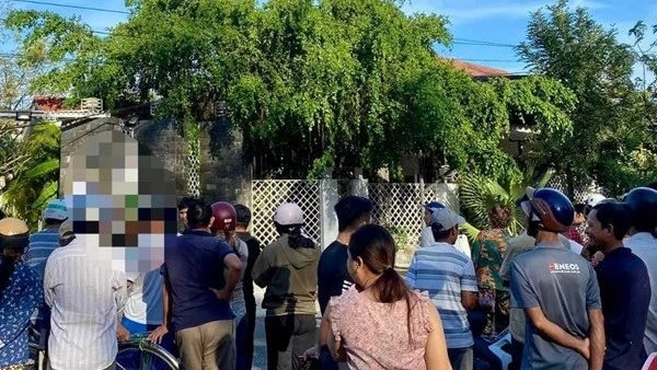 Người đàn ông chết bí ẩn sau khi bạn trai đến chơi