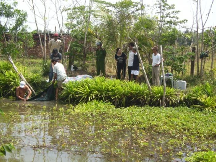 Tin người, cô gái trẻ xinh đẹp chết thảm dưới tay gã hàng xóm