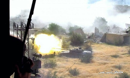 Hình ảnh trong chiến dịch quân sự của quân đội Syria sáng ngày 27/4. Ảnh: AMN.