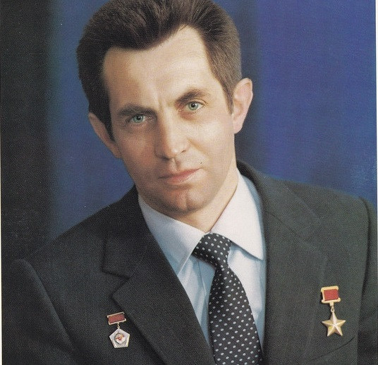 Trong ảnh là nhà du hành vũ trụ Alexandr Ivanchenkov (76 tuổi). Ảnh: ER.
