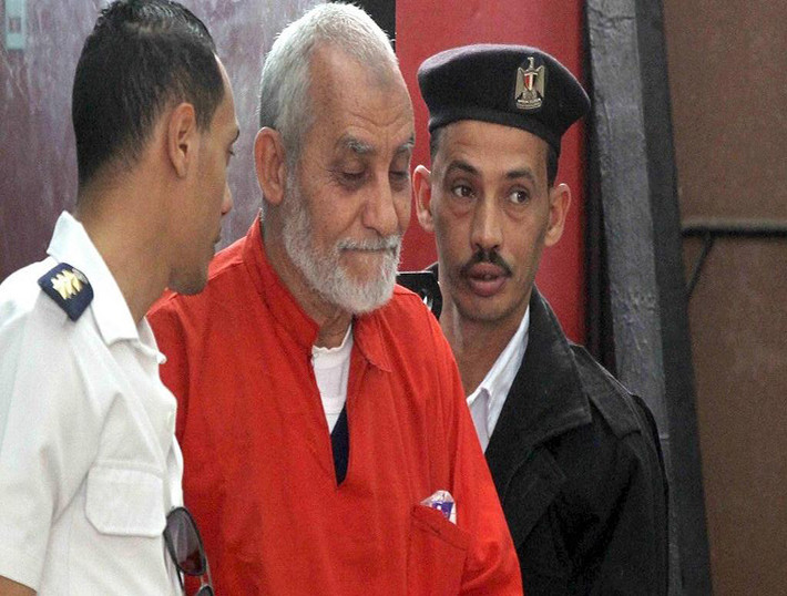 Ông Mohammed Badie sinh ngày 7/8/1943 tại thành phố Mahalla al-Kubram, Ai Cập, và đã tốt nghiệp Trường Đại học Cairo năm 1965. Cũng trong năm đó, ông bị bắt giữ lần đầu tiên vì các hoạt động chính trị của mình trong tổ chức MB, cùng với lãnh đạo Anh em Hồi giáo Sayyed Qutb và bị một tòa án quân sự kết án 15 năm tù. Ảnh: SIS.