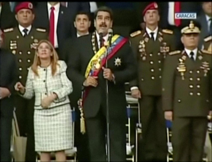 Tổng thống Venezuela Nicolas Maduro ngày 4/8 đã thoát khỏi một vụ ám sát bằng máy bay không người lái khi đang phát biểu ở lễ kỷ niệm ngày thành lập Lực lượng Phòng vệ Quốc gia tại thủ đô Caracas.