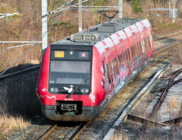 Được đưa vào vận hành từ năm 1976, Washington Metro là hệ thống tàu điện ngầm bận rộn thứ hai ở Mỹ, sau New York Subway. Mời độc giả xem thêm video: Hệ thống tàu điện ngầm thân thiện với hành khách ở Pháp (Nguồn: VTC14)