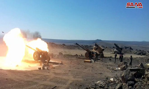 Trong diễn biến liên quan hồi tuần trước, giao tranh ác liệt giữa lực lượng chính phủ Syria và nhóm khủng bố IS đã diễn ra tại khu vực phía đông nam sa mạc Palmyra. Ảnh: SANA.