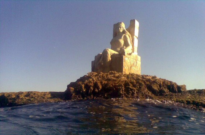 Tượng Nữ hoàng Zenobia ở Latakia cũng là một trong những địa điểm lịch sử nổi tiếng nhất Syria.
