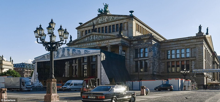 Ngày nay, Quảng trường Gendarmenmarkt vẫn là địa điểm phổ biến với người dân địa phương và du khách.