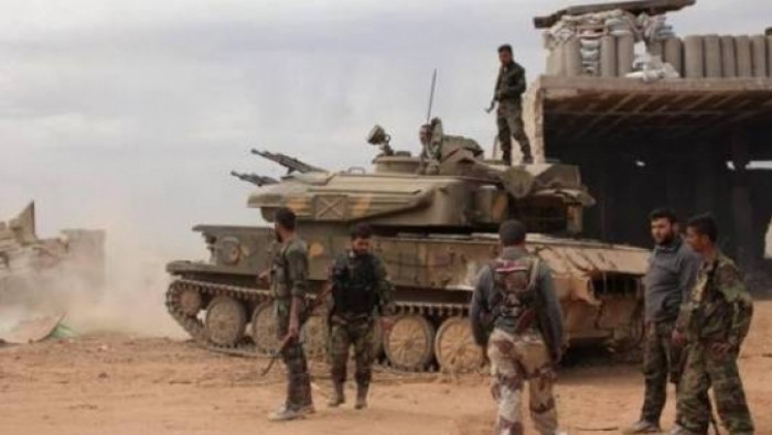 Còn tại Deir Ezzor, theo FNA, lực lượng chính phủ Damascus cũng đã đập tan một cuộc phản công của nhóm IS ở vùng Hasarat trên bờ Tây sông Euphrates, gây tổn thất nặng nề cho nhóm khủng bố này. Ảnh: Iraqi News.