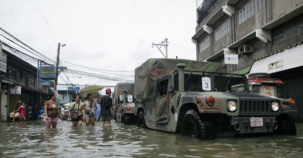 Philippines giống như một “tấm lá chắn”’ bảo vệ khu vực Đông Nam Á chống lại các cơn bão mạnh tiến thẳng về khu vực này. Cơn bão Haiyan năm 2013 đổ bộ vào Philippines từng khiến hơn 6.000 người thiệt mạng, hơn 16 triệu người bị ảnh hưởng và gây ra thiệt hại hơn 2 tỷ USD.