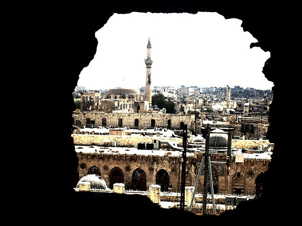 Trong những tháng qua, các cuộc giao tranh ác liệt giữa quân đội Syria và các nhóm phiến quân địa phương đã diễn ra tại thành phố Aleppo.