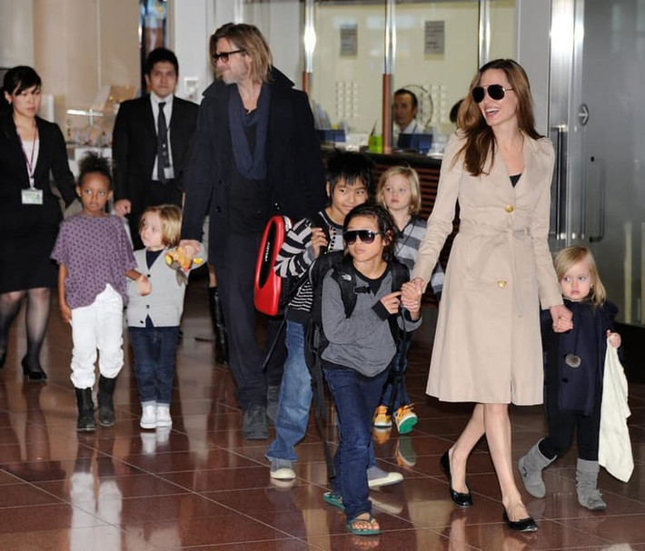 Một trong những nguyên nhân khiến Angelina Jolie và Brad Pitt quyết định chia tay được cho là do hai người có những cách nuôi dạy con cái trái ngược nhau.