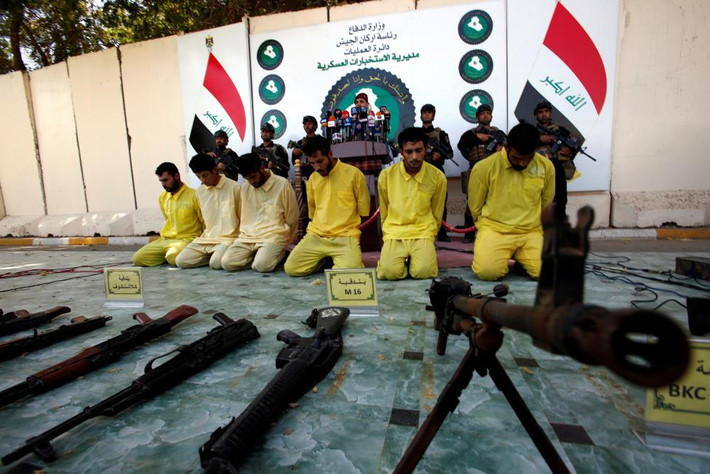 Lực lượng an ninh Iraq bắt giữ các đối tượng tình nghi thuộc tổ chức khủng bố IS tại Baghdad hôm 7/9/2016.