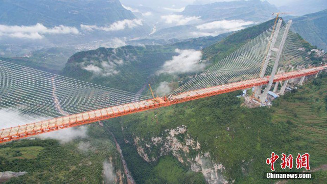 Cầu Bắc Bàn Giang được khởi công xây dựng từ năm 2013.