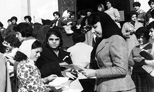 Những người phụ nữ Syria rời điểm bỏ phiếu ngày 1/12/1961 trong cuộc bầu cử quốc hội dân chủ ở Syria.