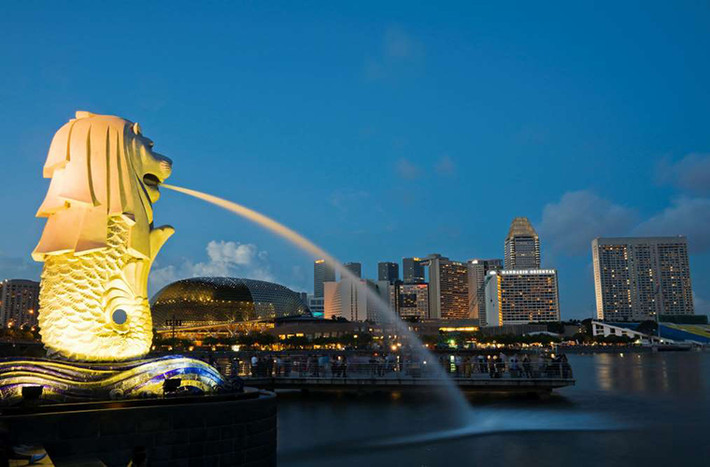 Theo Factfile, Singapore từng 6 lần thay đổi múi giờ, kể từ năm 1905. Hiện nay, nước này nằm ở múi giờ GMT+8. Ảnh: Pinterest.