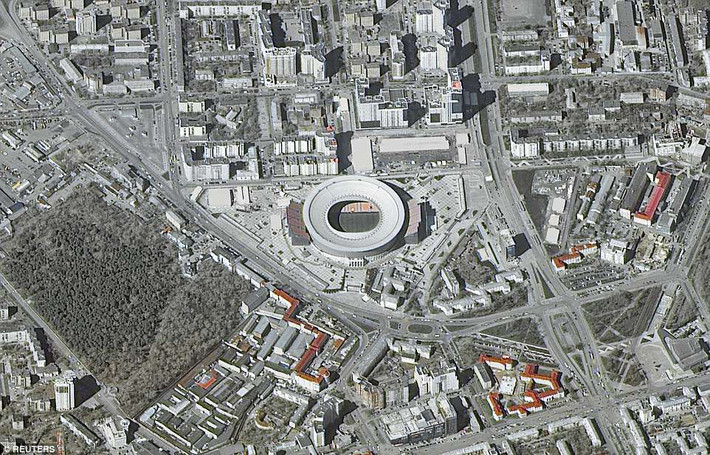 Sân vận động Ekaterinburg ở Yekaterinburg nhìn từ trên cao.